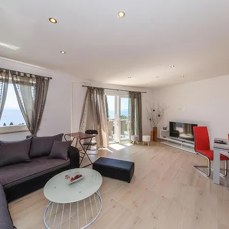 Apartmán 3 Bedroom Awesome In *