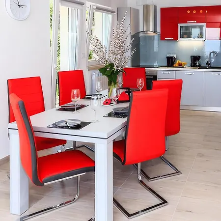 3 Bedroom Awesome In
